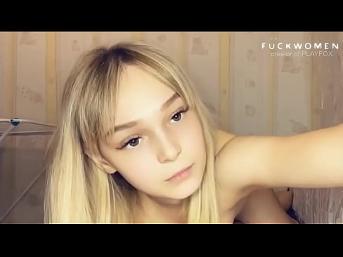 ❤️ Una col·legial insaciable dóna una crema oral palpitosa a un company de classe Porno a nosaltres